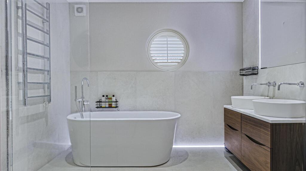 Additional image 6 of Penthouse, The Avenue Branksome Park