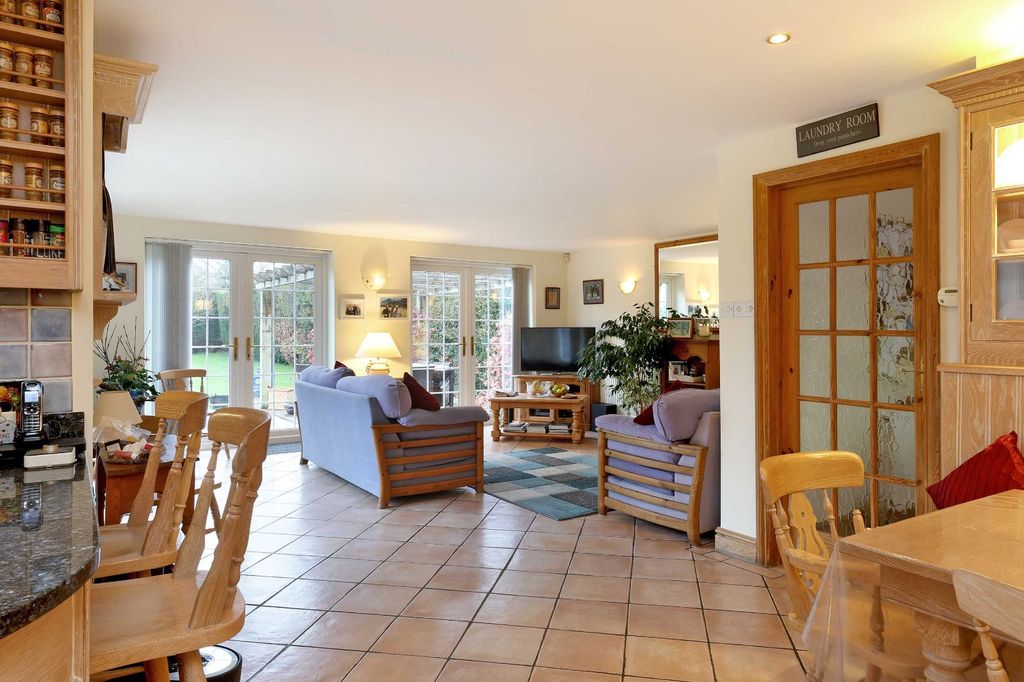 Additional image 4 of 7 bed detached house for saleWilton Crescent, Beaconsfield, Buckinghamshire HP9