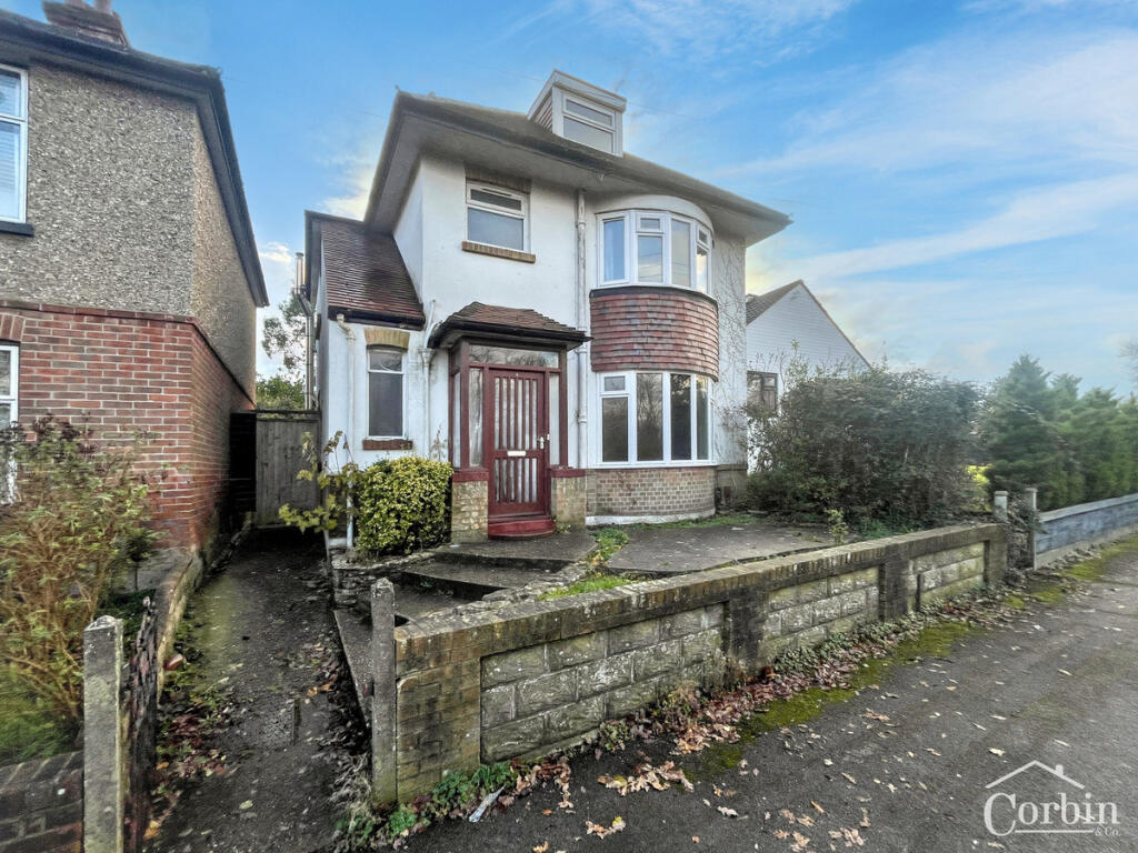 Hyde Road, Bournemouth, BH10 5