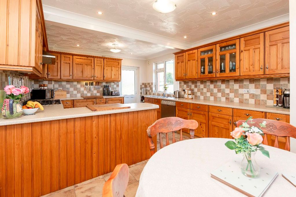 Additional image 6 of 5 bed detached house for salePenrhiwceiber Farm, Llanwonno Road, Mountain Ash CF45