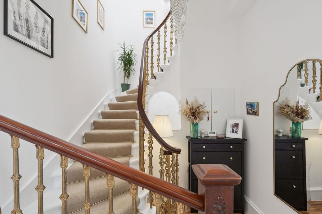 Additional image 22 of 4 bed flat for saleGrosvenor Terrace, Flat 2, Dowanhill, Glasgow G12