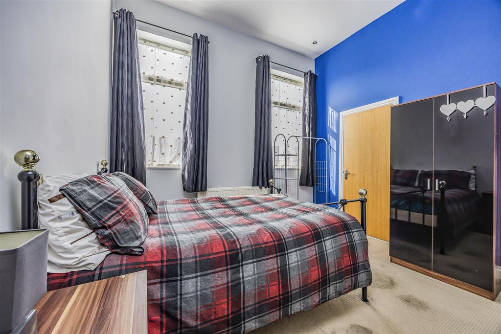Additional image 7 of 1 bed flat for saleArundel Street, Portsmouth PO1