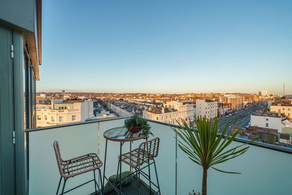 Additional image 7 of 3 bed flat for saleKingsway, Hove BN3