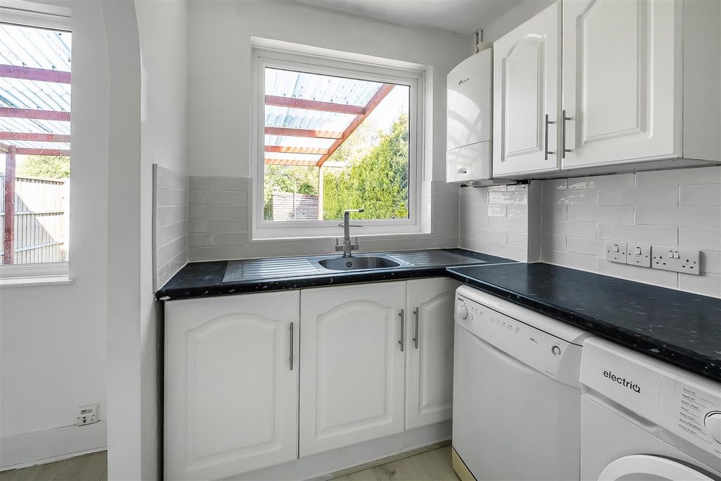 Additional image 6 of 3 bed semi-detached house for saleCleeve Road, Leatherhead KT22