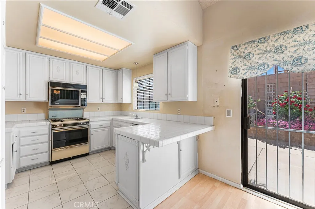 Additional image 21 of 38242 7th St W, Palmdale, CA 93551