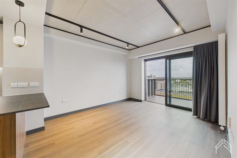 Luna, Marley Street HA9, Studio to rent
