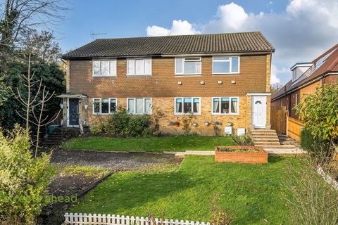 Brighton Road, Hooley, Coulsdon, Surrey CR5