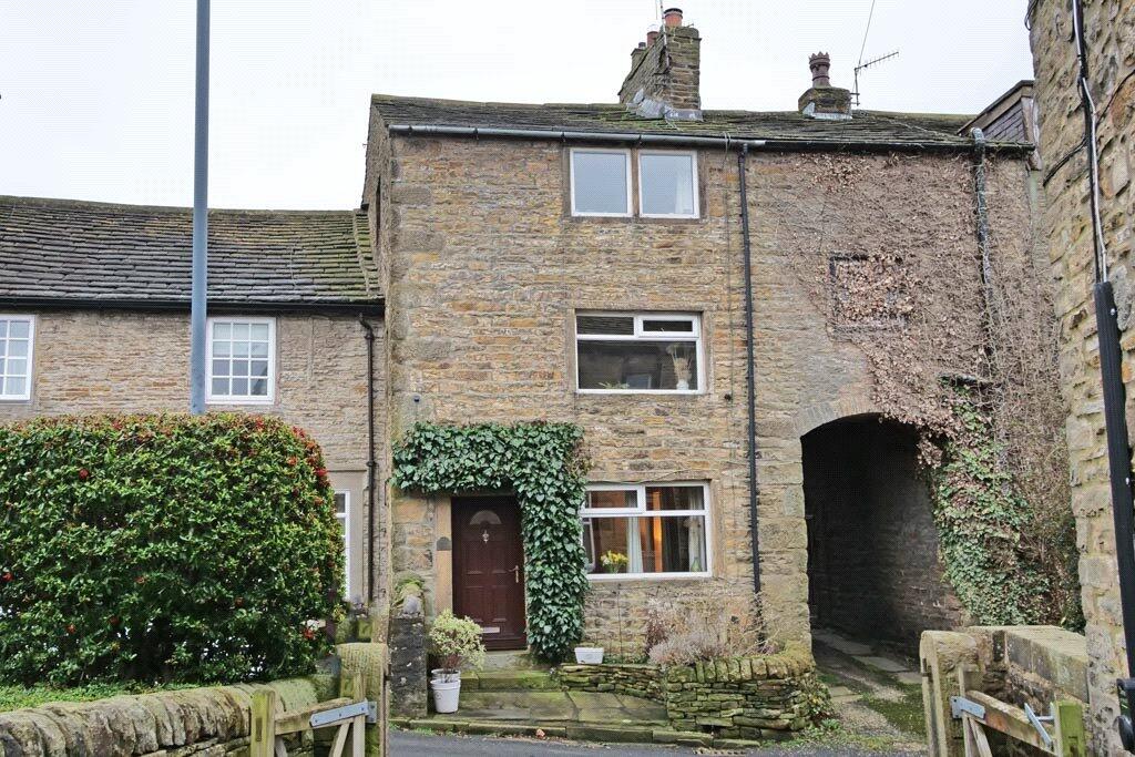 18 Main Street, Bradley, BD20 9DG