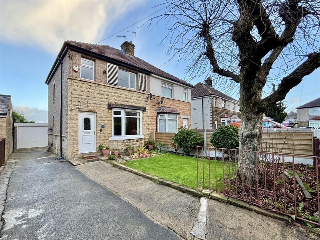 Hollybank Gardens, Bradford 7