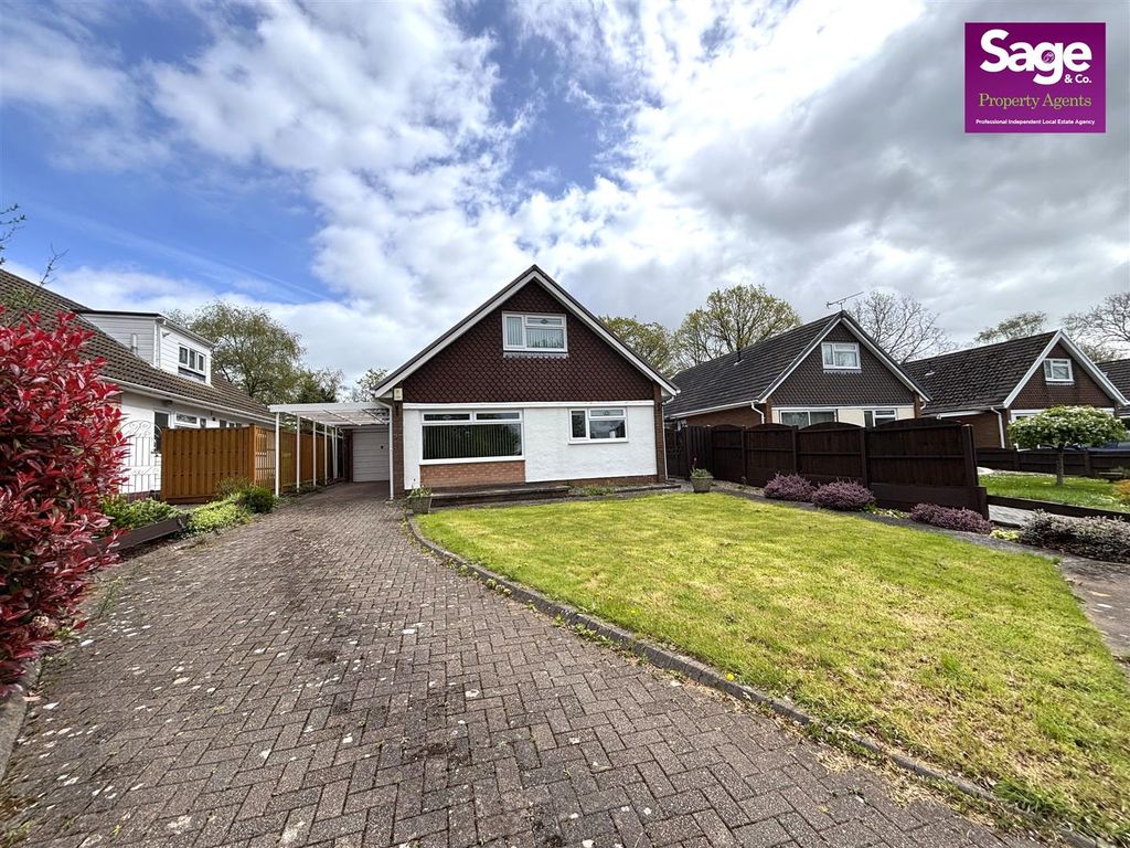 4 bed detached bungalow for salePen Bedw, Croesyceiliog, Cwmbran NP44