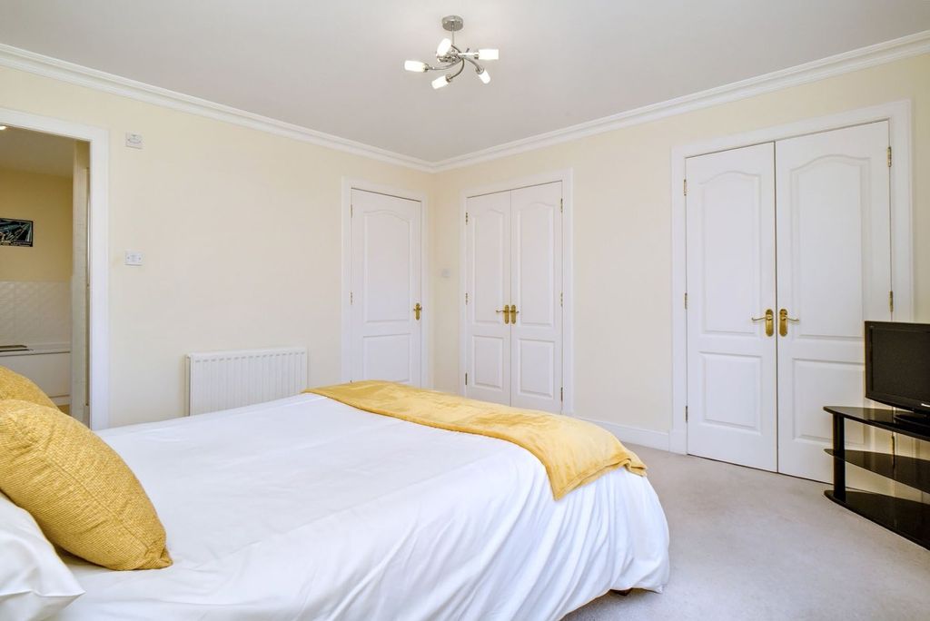 Additional image 10 of 2 bed flat for saleRattray Drive, Edinburgh EH10