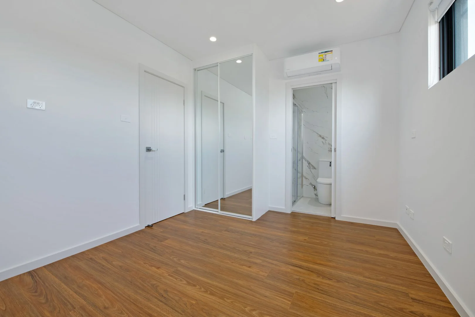 Additional image 4 of 1/29 Lehn Rd, East Hills NSW 2213