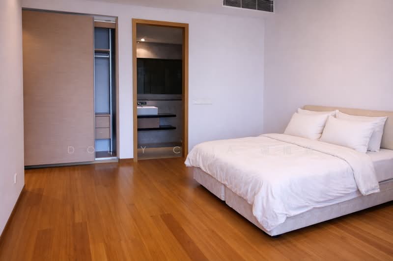 18 Marina Boulevard photo 5