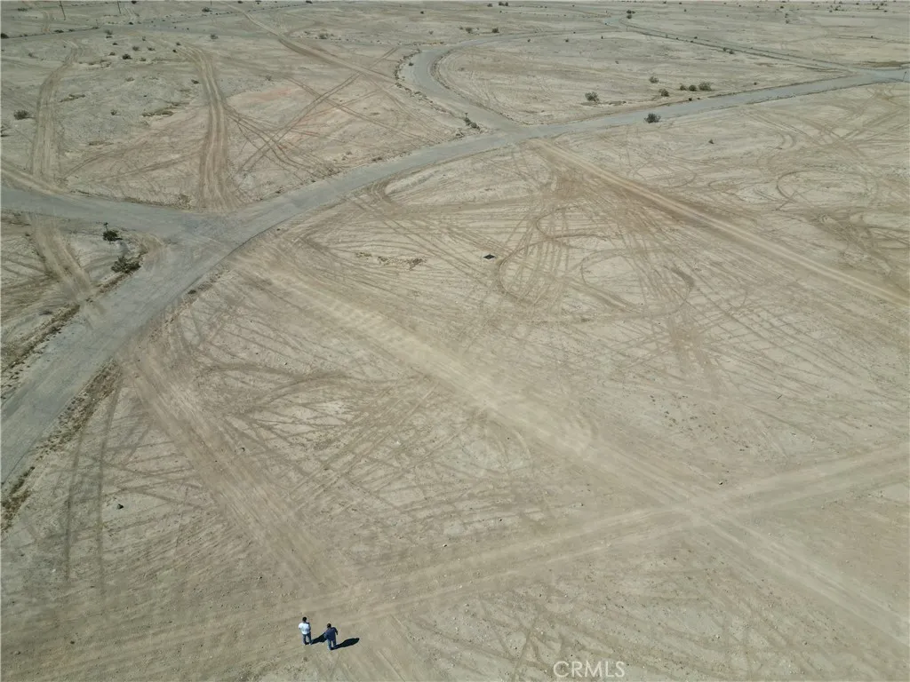 Additional image 5 of 2086 Loop Drive, Thermal, CA 92274