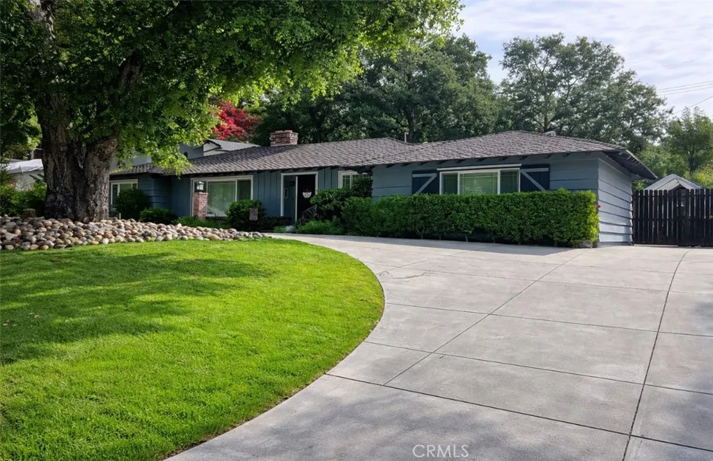 336 Oak Tree Dr, Glendora, CA 91741