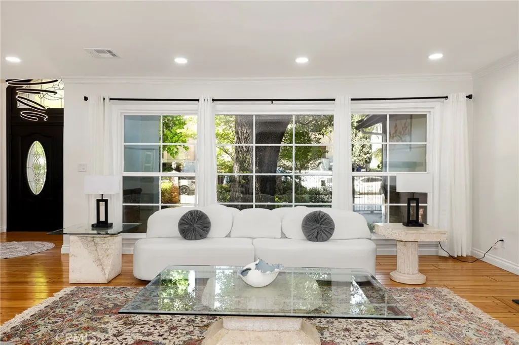 Additional image 73 of 4428 Saugus Avenue, Sherman Oaks, CA 91403