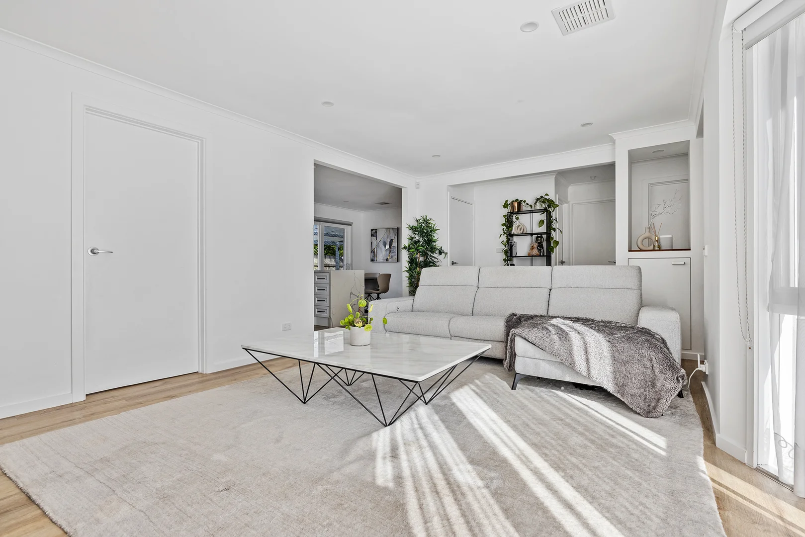 Additional image 6 of 2/13 Mount Street, Glen Waverley VIC 3150