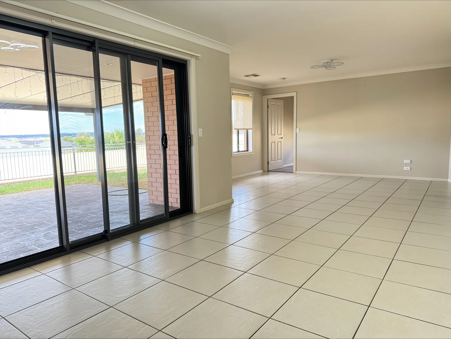 Additional image 4 of 9 Vaucluse Place, Parkes NSW 2870