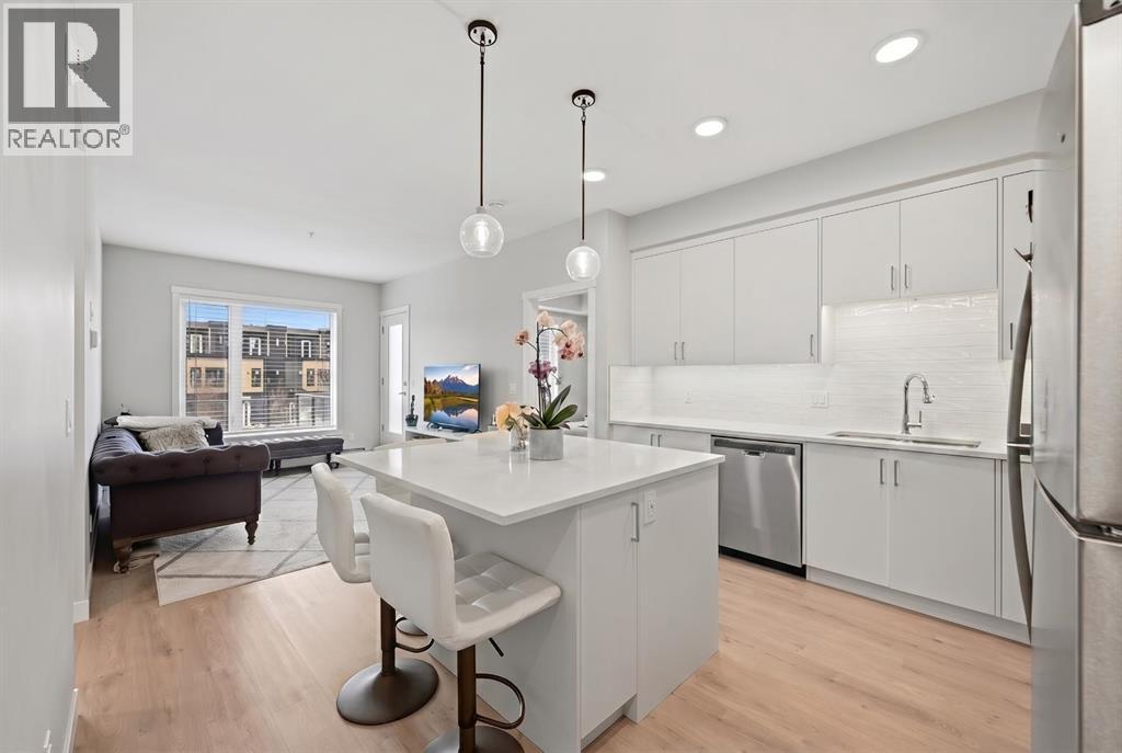 104, 660 Shawnee Square SW