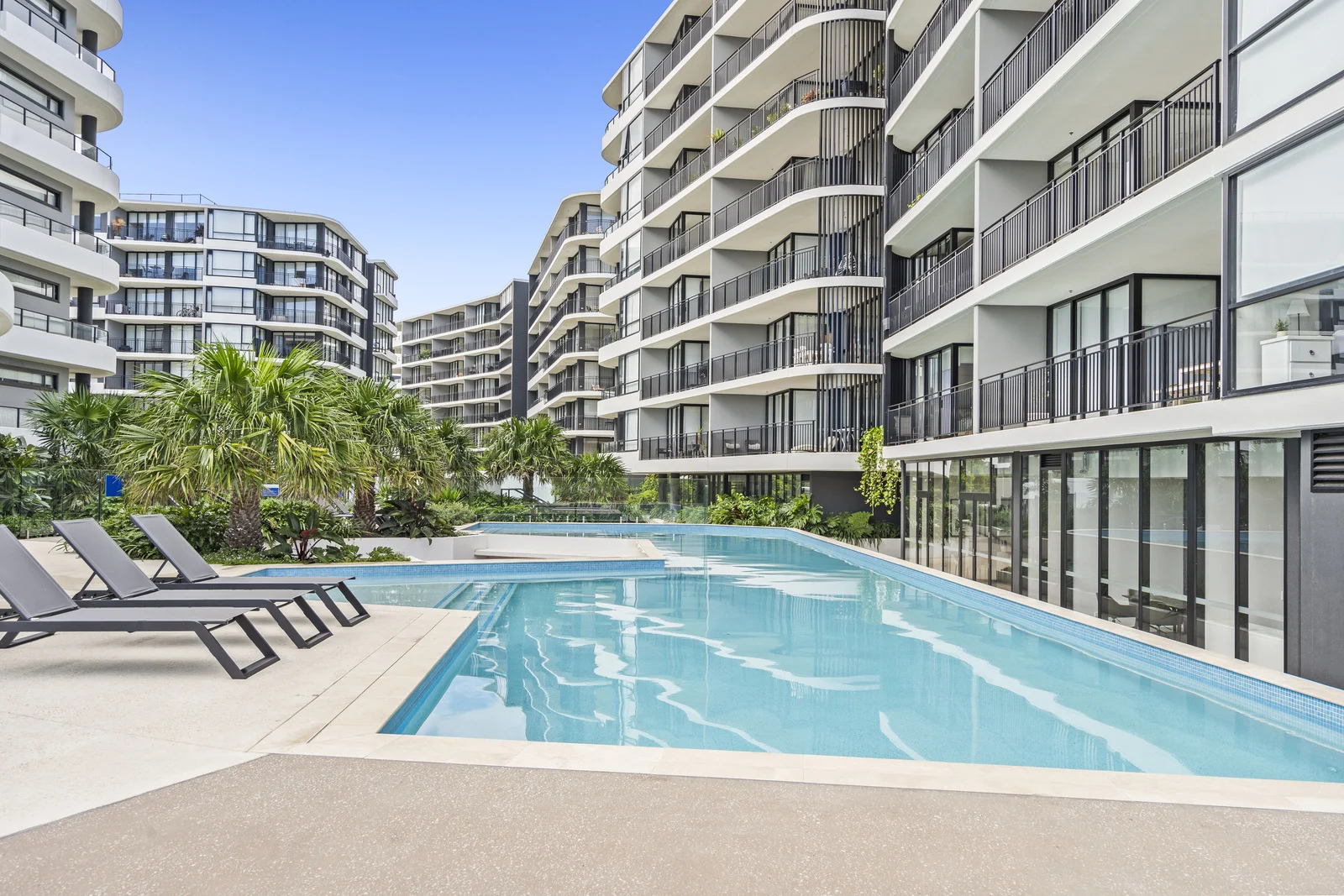 2410/8 Athena Boulevard, Hope Island QLD 4212