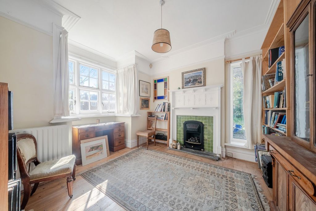 Additional image 7 of 5 bed detached house for saleBlenheim Avenue, Highfield, Southampton, Hampshire SO17