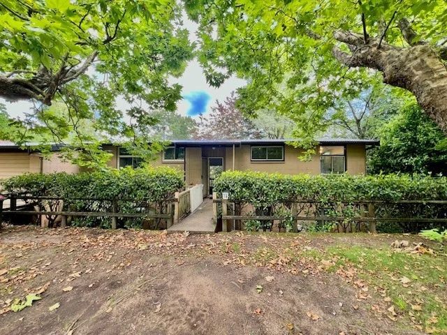 18 Hume Avenue, Wentworth Falls NSW 2782