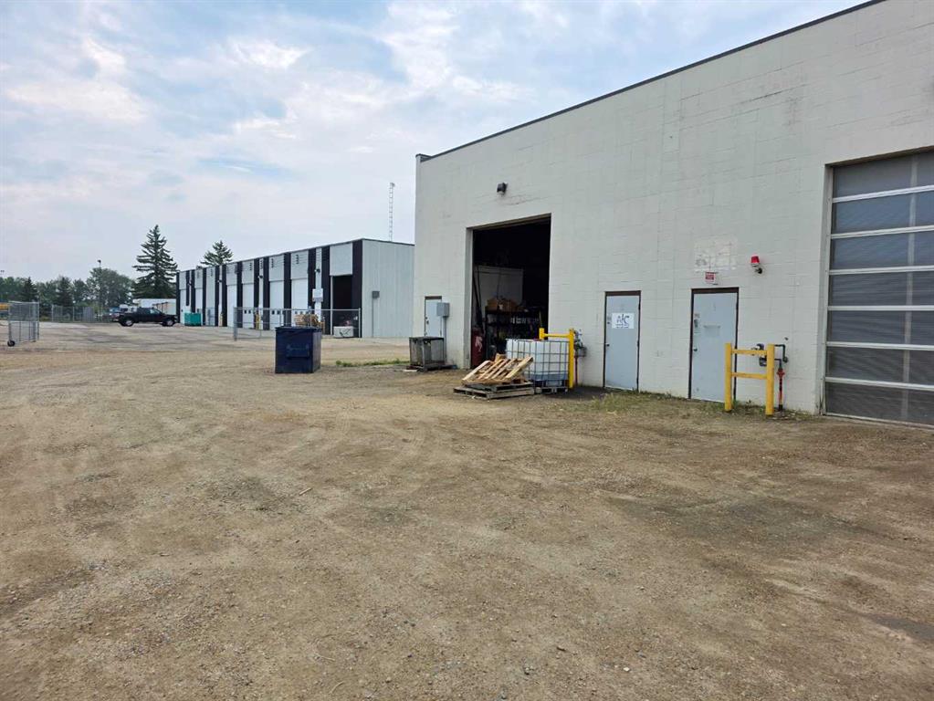 Additional image 5 of 4830 78 Street , Red Deer, AB, T4P 2B3