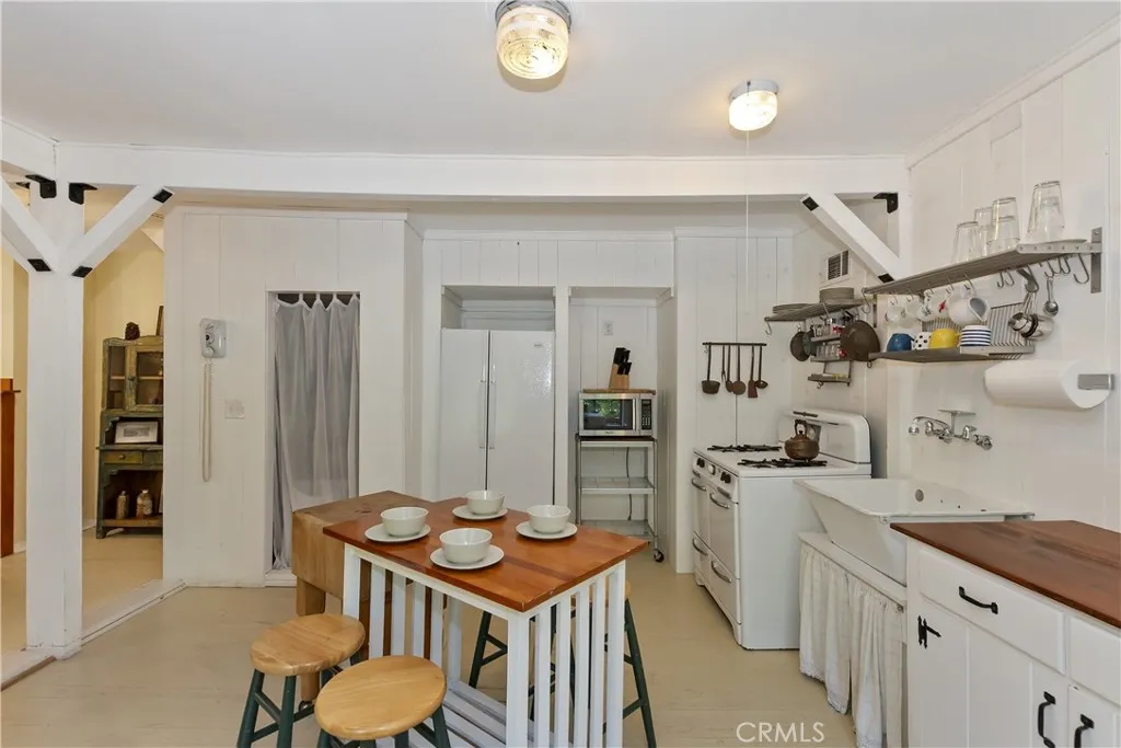 Additional image 19 of 425 Blue Jay Canyon Rd, Lake Arrowhead, CA 92317