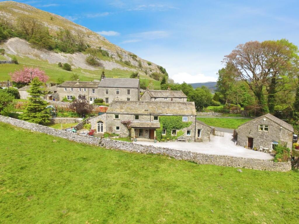 Additional image 4 of Old Hall Laithe & Barn on The Green, Kilnsey, Skipton