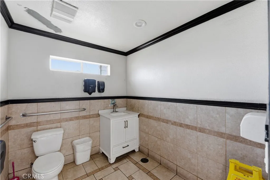 Additional image 30 of 3350 Saviers Rd, Oxnard, CA 93033