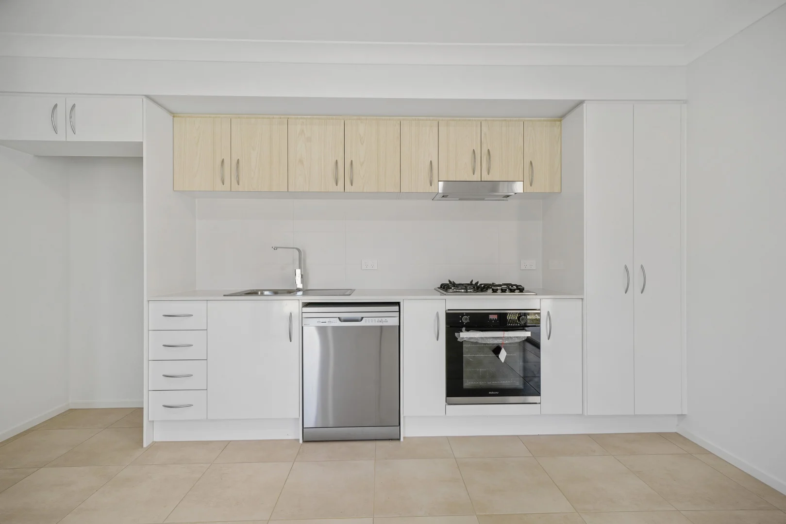 Additional image 2 of 2/16 Guy Close, Greta NSW 2334