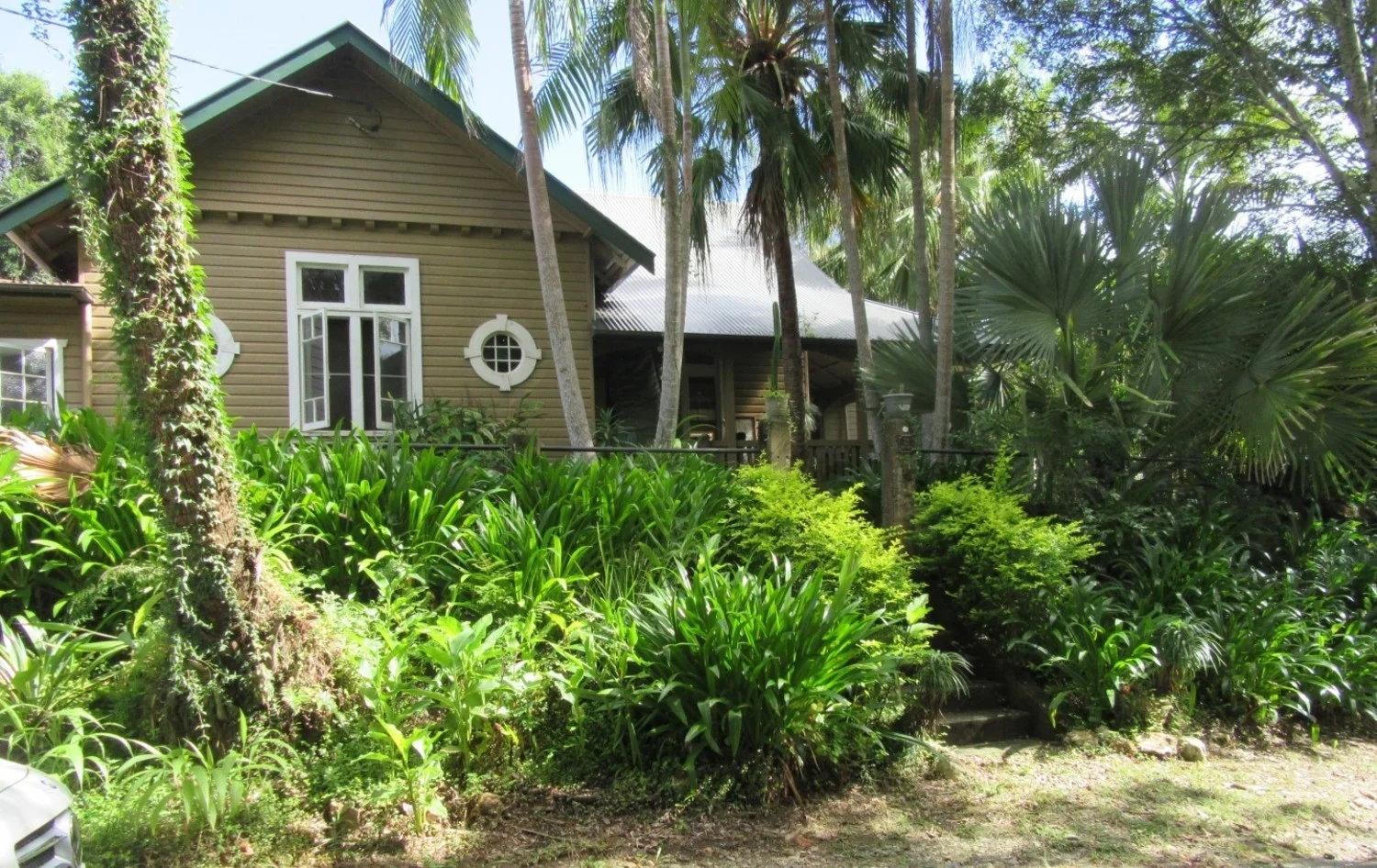 Additional image 2 of Uki NSW 2484