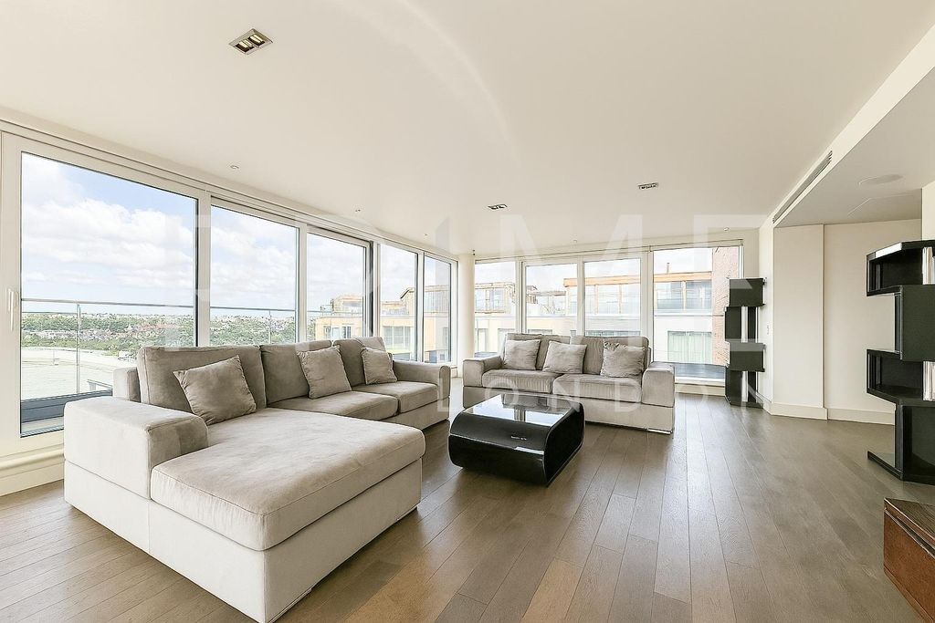3 bed flat for saleCompass House, 5 Park Street, Chelsea Creek SW6