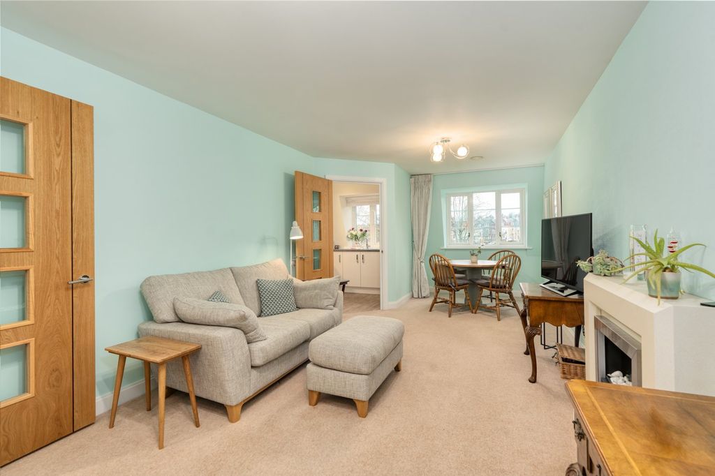 Additional image 2 of 1 bed flat for saleGloucester Road, Bath BA1