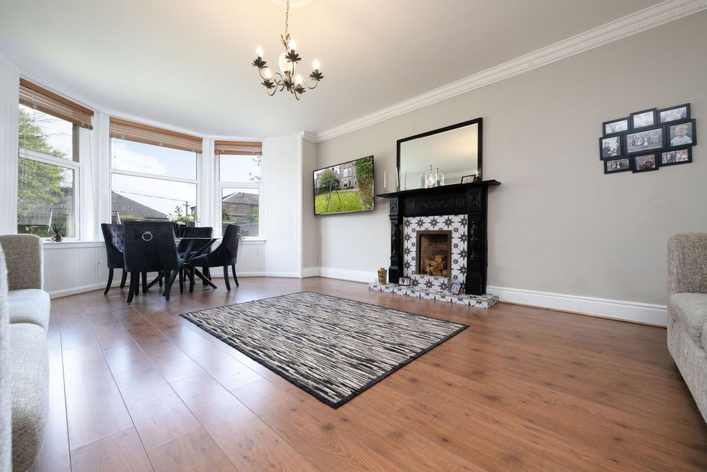 Additional image 2 of 3 bed flat for saleFinnart Street, Greenock PA16