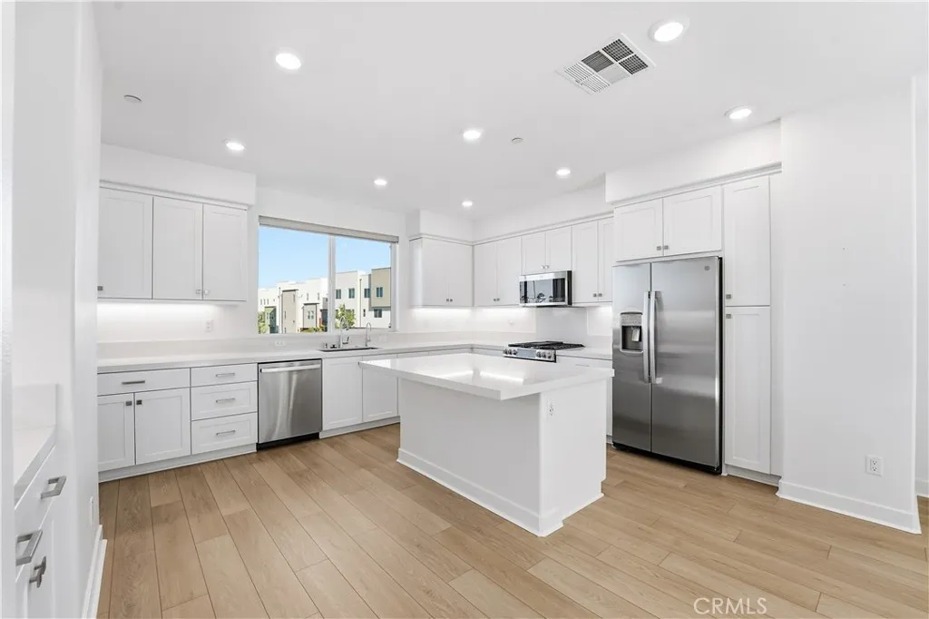 Additional image 11 of 1637 W.Lincoln Ave Unit 103, Anaheim, CA 92801