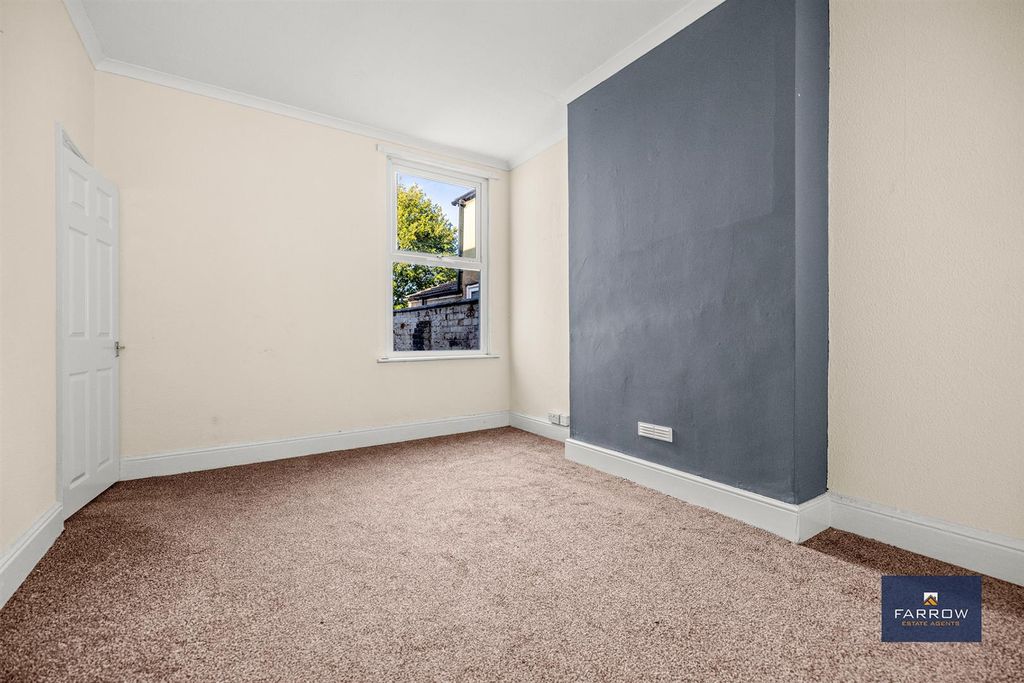 Additional image 6 of 3 bed terraced house for saleWelholme Road, Grimsby DN32