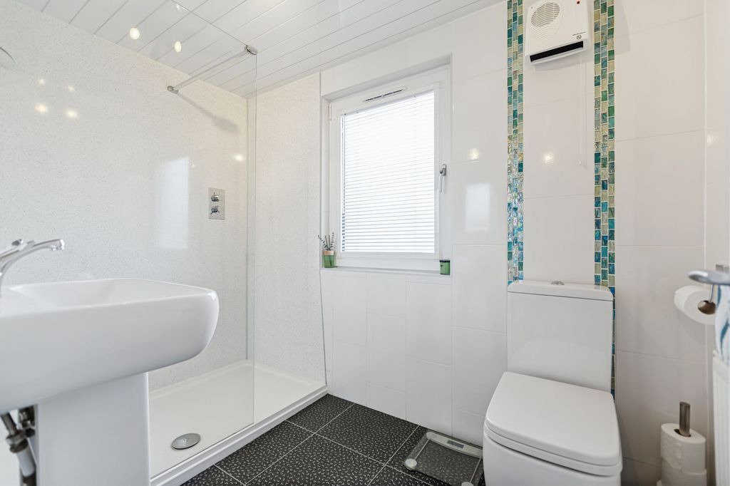 Additional image 27 of 3 bed maisonette for sale80 West Clyde Street, Helensburgh G84