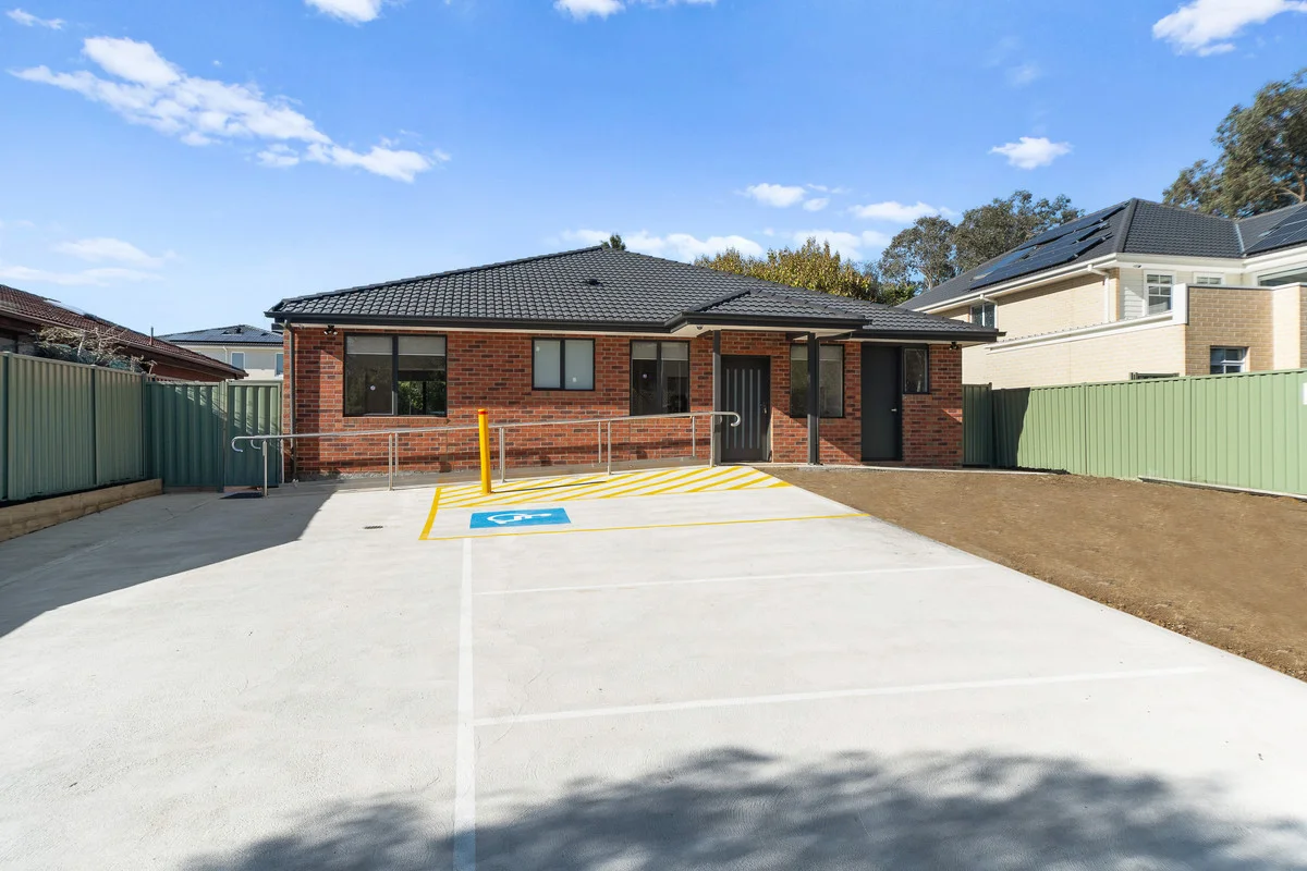 2/7 Carluke Close, Berwick VIC 3806