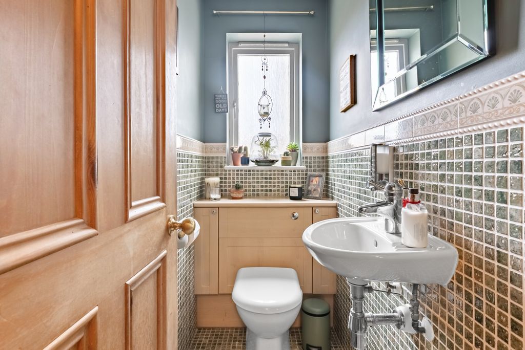 Additional image 19 of 4 bed detached house for saleHeather Way, Harrogate, North Yorkshire HG3