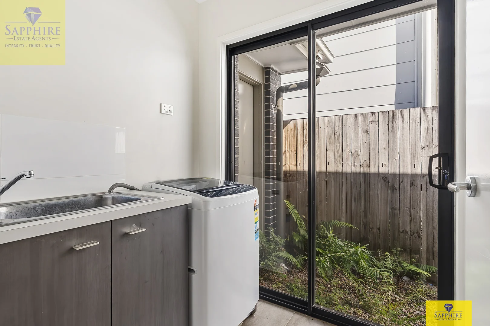 Additional image 6 of 5 Locke Crescent, Baringa QLD 4551