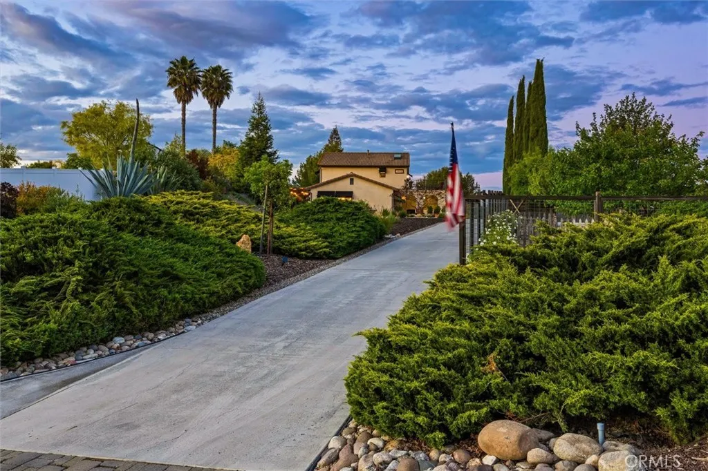 Additional image 120 of 927 Osos Way, Paso Robles, CA 93446