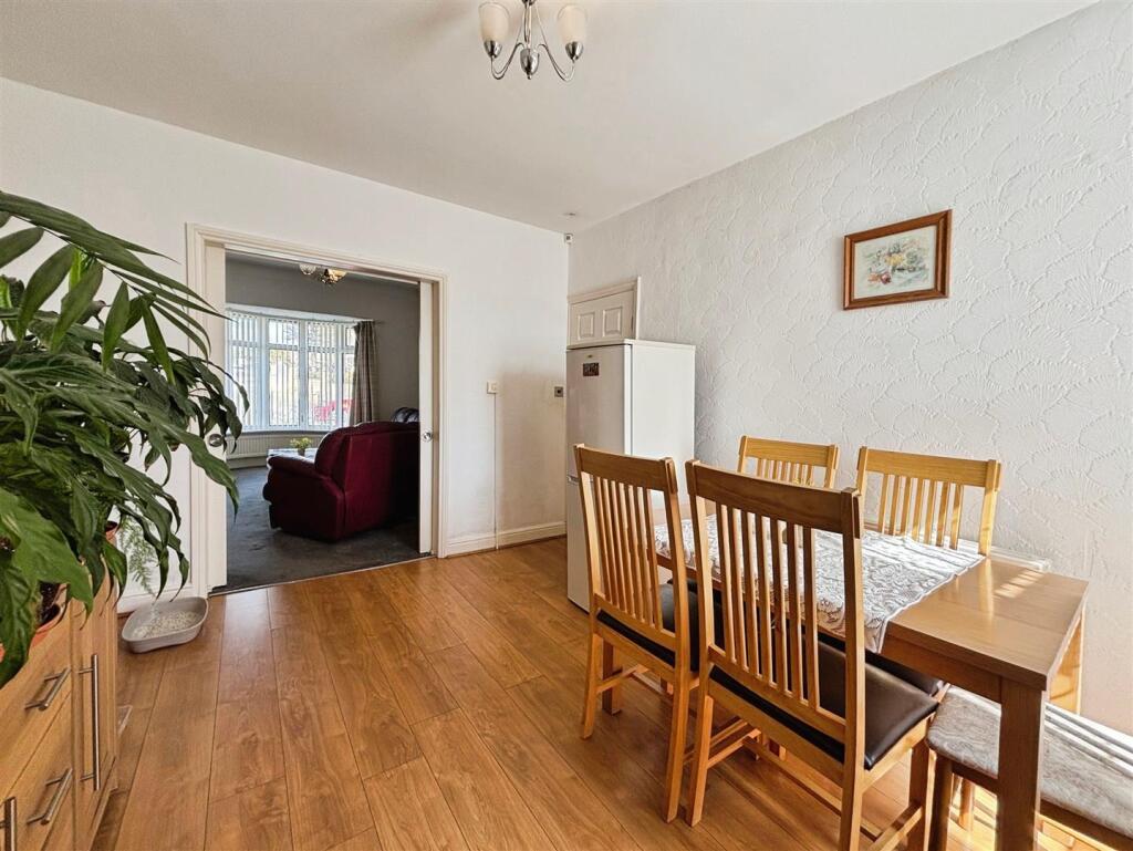 Additional image 3 of Hawes Drive, Bradford, BD5 9BB