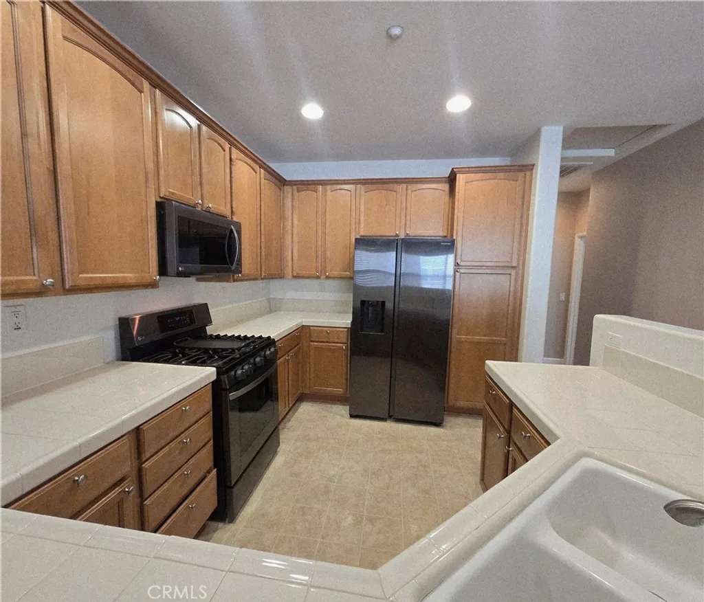 Additional image 17 of 15659 Vista Way Unit 100, Lake Elsinore, CA 92532