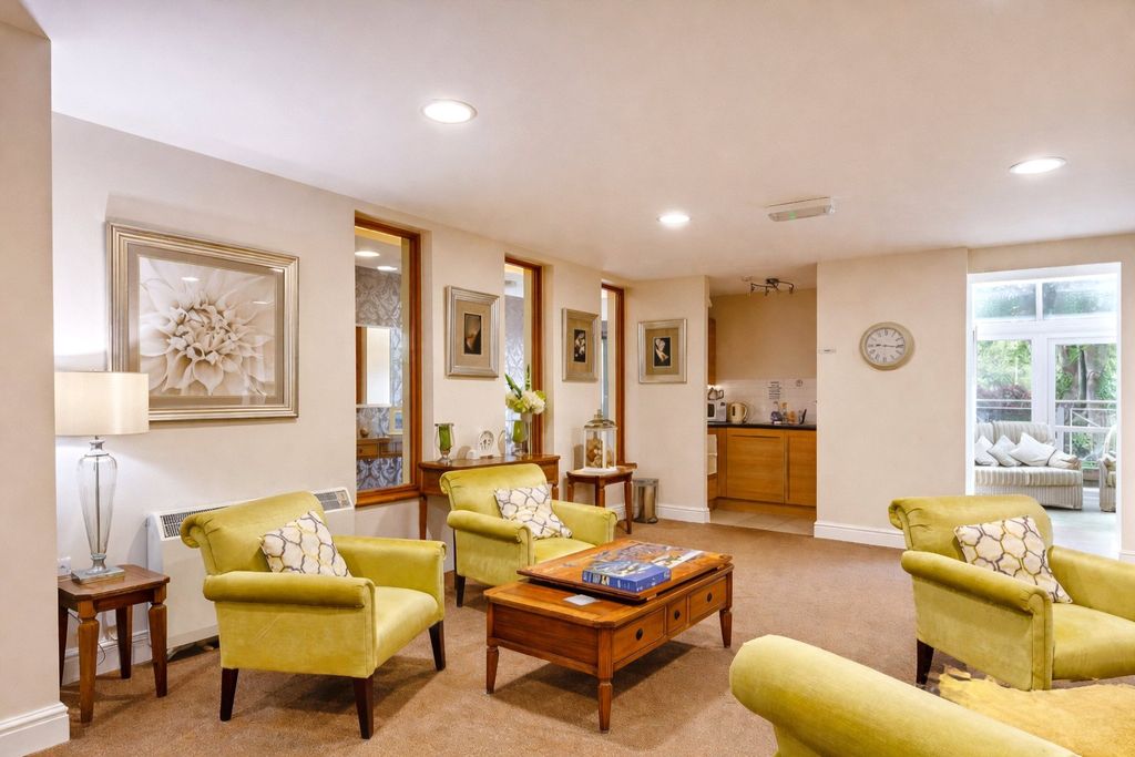 Additional image 17 of 2 bed flat for saleLys Lander, Tregolls Road, Truro, Cornwall TR1