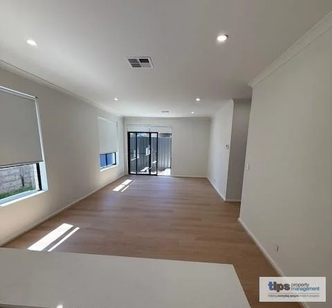 Additional image 2 of 8 BLACKBIRD STREET, Mount Barker SA 5251