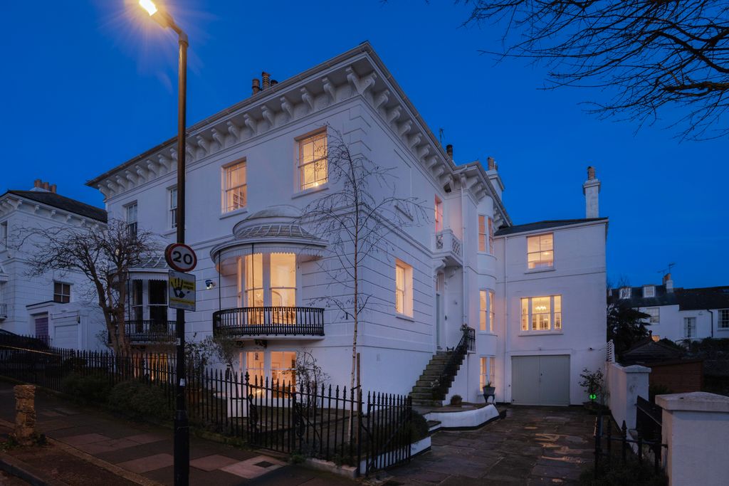 Additional image 30 of 6 bed semi-detached house for saleMontpelier Villas, Brighton BN1