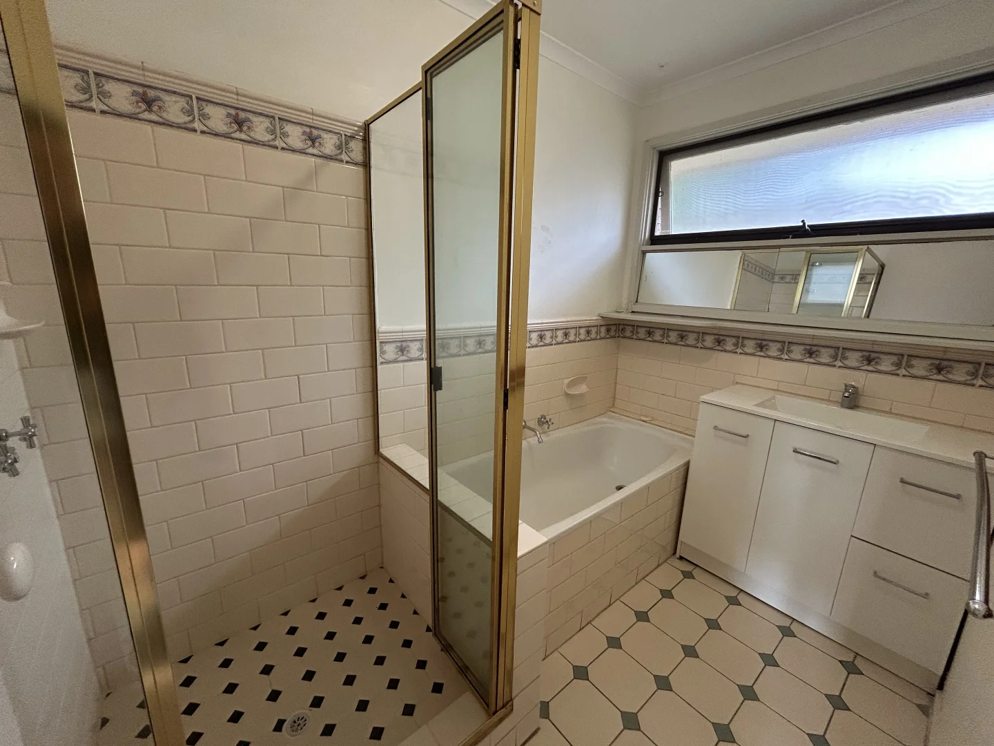 Additional image 9 of 33 Daphne Crescent, Werribee VIC 3030