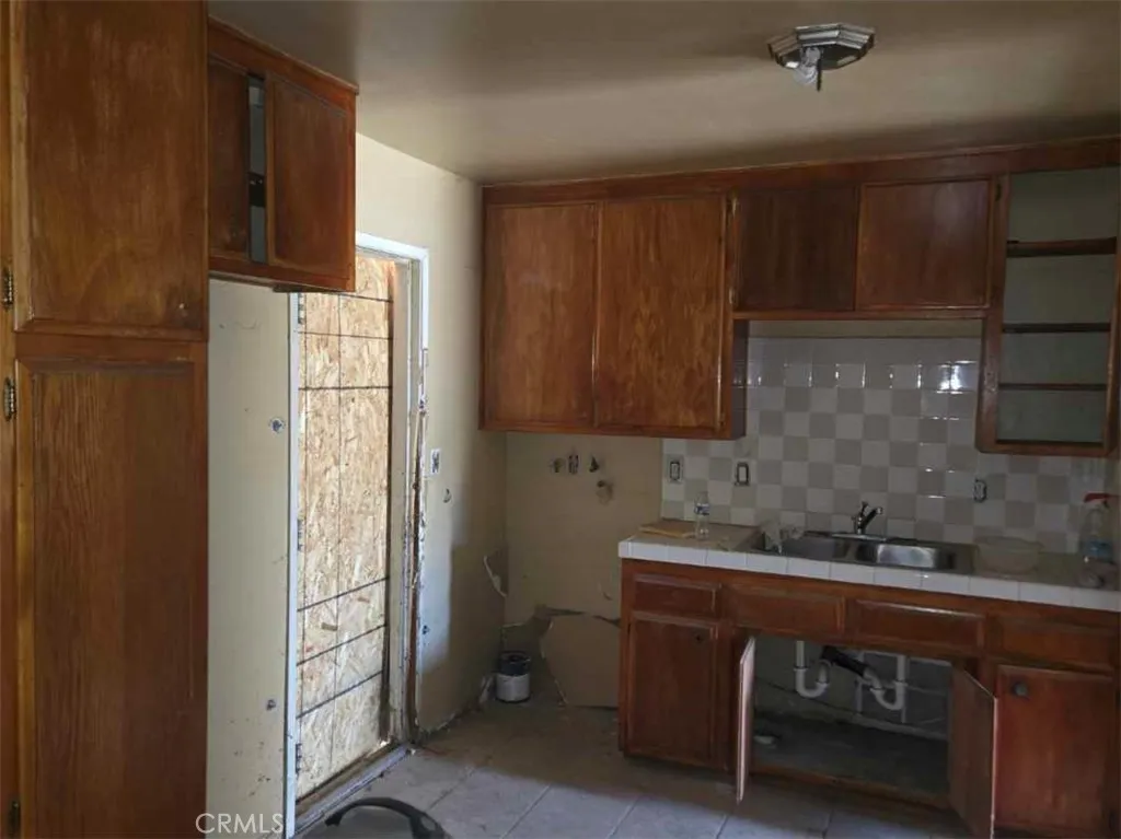 Additional image 12 of 1825 Forane St, Barstow, CA 92311