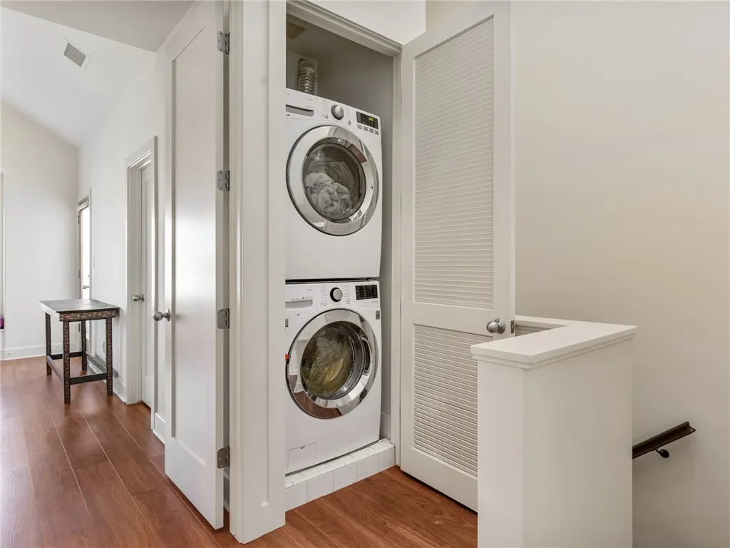 Additional image 42 of 305 Kansas Street Unit D, El Segundo, CA 90245